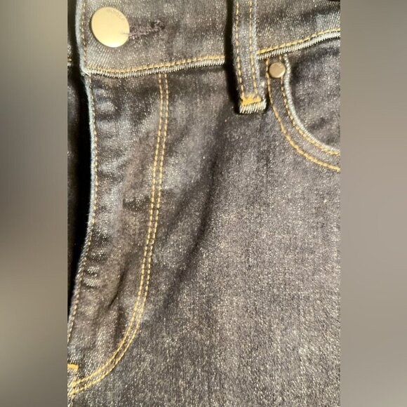 Uniqlo 5 pocket low rise cotton blend comfy stretch dark wash Skinny Jeans 26 - Picture 5 of 5